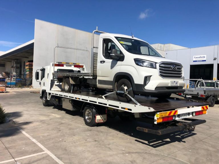 Car Towing Airport West 768x576